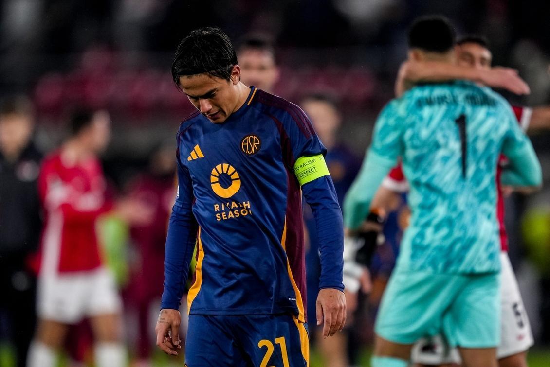 热刺主场大胜，英超积分榜上登顶，穆里尼奥重振球队雄心的简单介绍