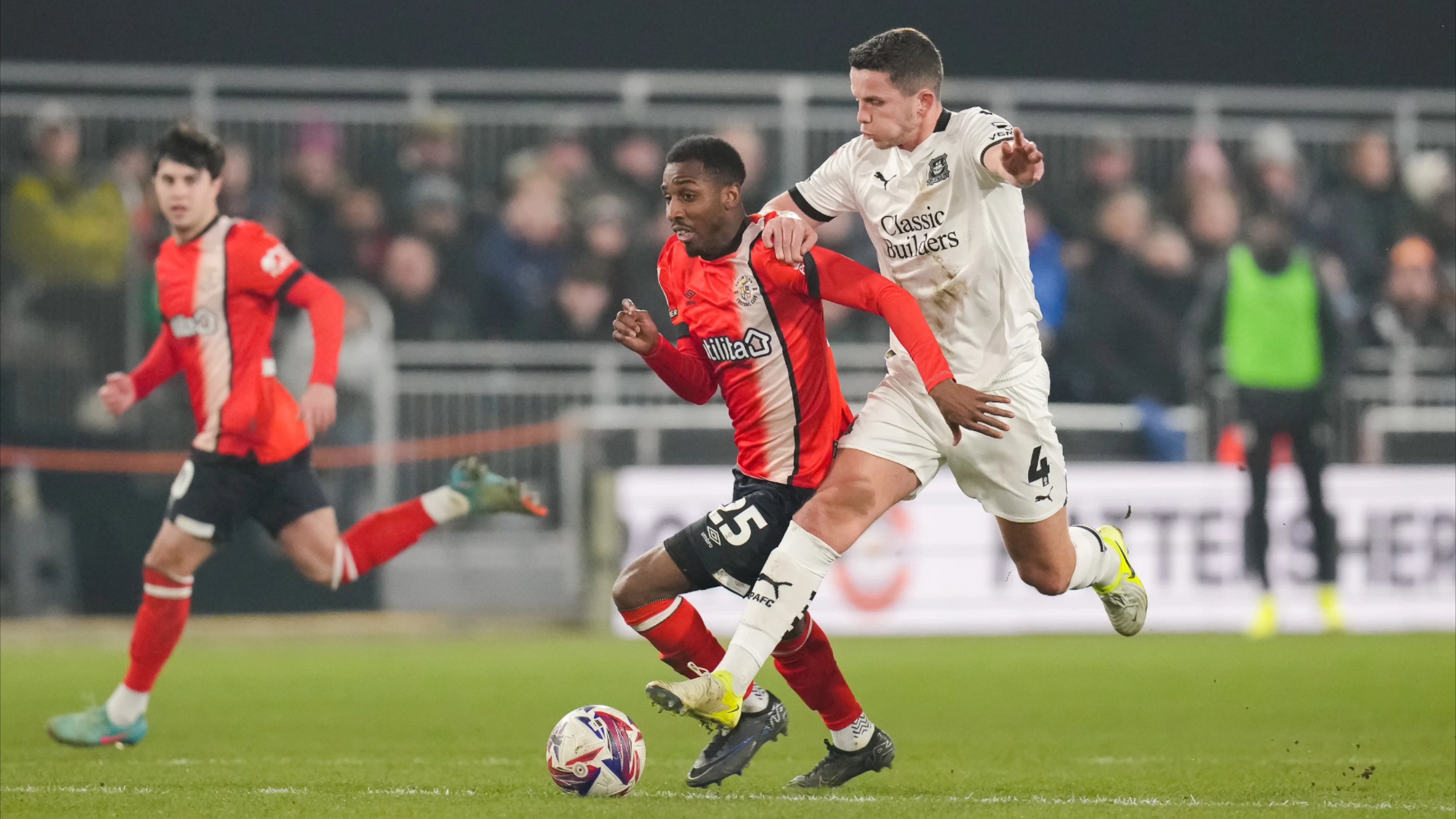 关于布拉加告捷，葡超卫冕冠军守住不败纪录的信息