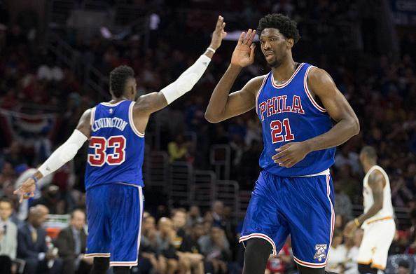 关于非洲篮球锦标赛半决赛战罢，强队晋级下一轮的信息