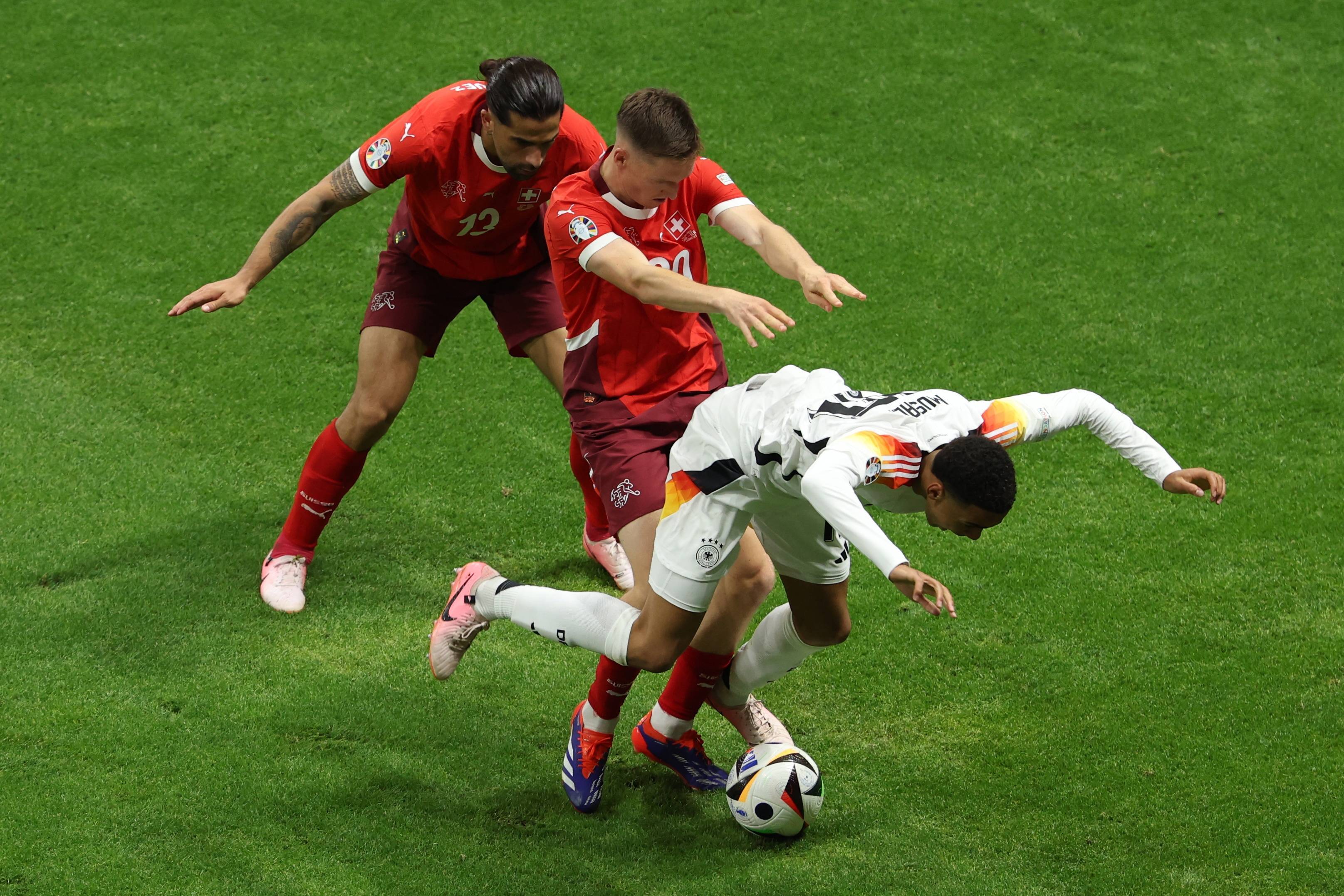 德国国家队在欧锦赛比赛中展现出无懈可击的表现的简单介绍 德国国家队在欧锦赛比赛中展现出无懈可击的表现的简单介绍