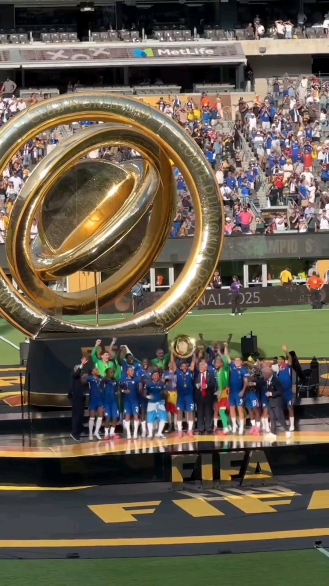 热火之夜卫冕冠军举行盛大仪式 热火之夜卫冕冠军举行盛大仪式