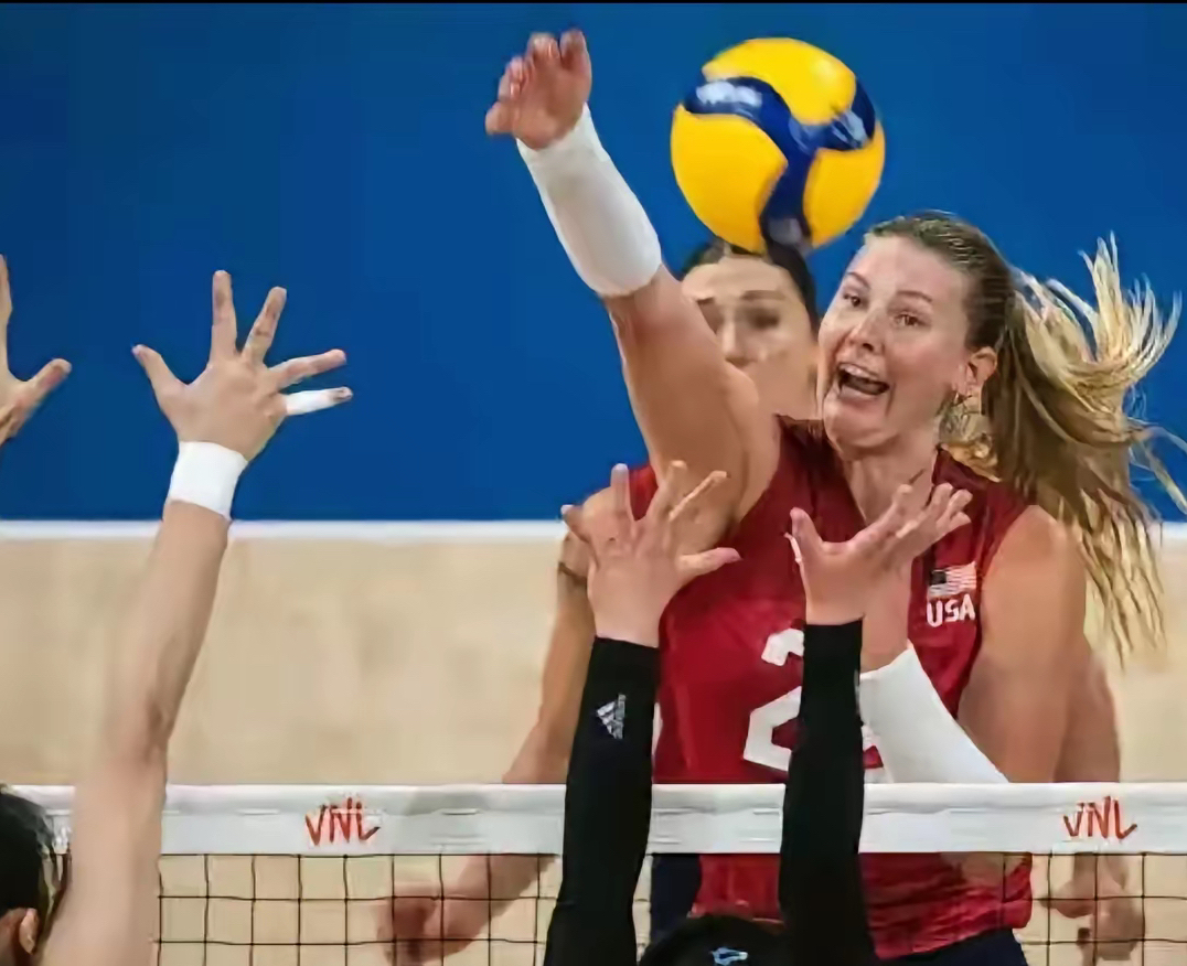 巴拿马女子排球队才华横溢，锁定前三
