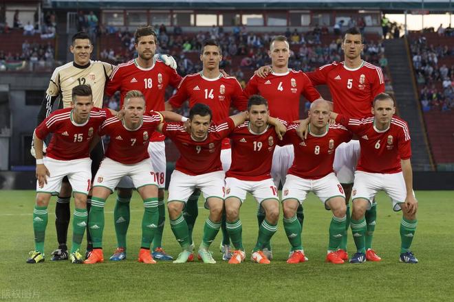 关于波兰在客场战胜阿尔巴尼亚，实现三连胜的信息