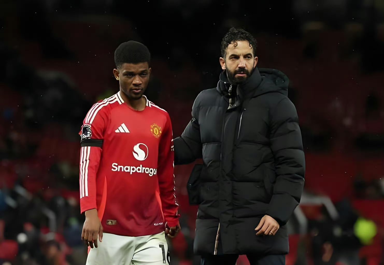 曼联客场大胜圣诞球队，追赶榜首