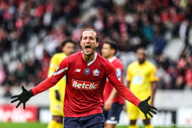 里尔新签约球员表现出色,成为球队宝贵一员的简单介绍 里尔新签约球员表现出色,成为球队宝贵一员的简单介绍