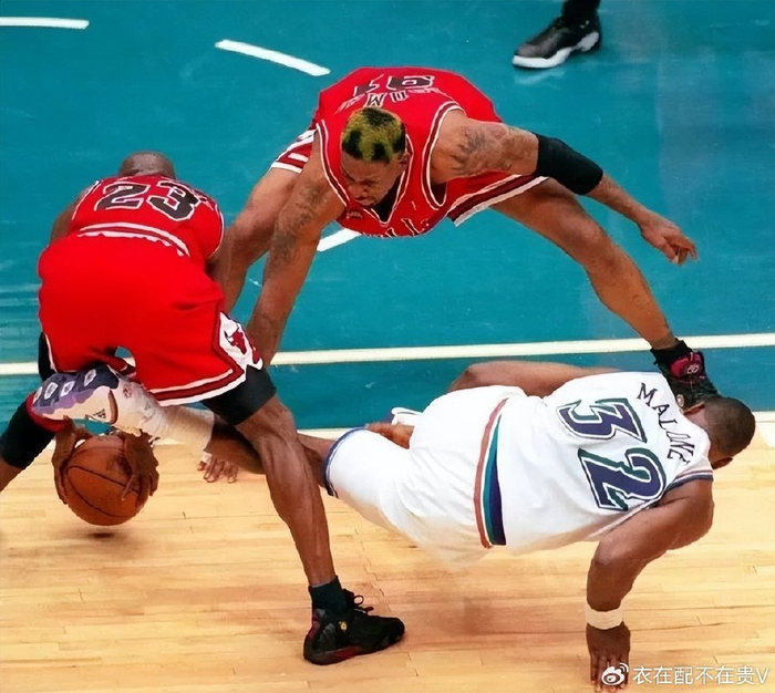 开云体育登录-爵士客场击败公牛，保持稳定表现