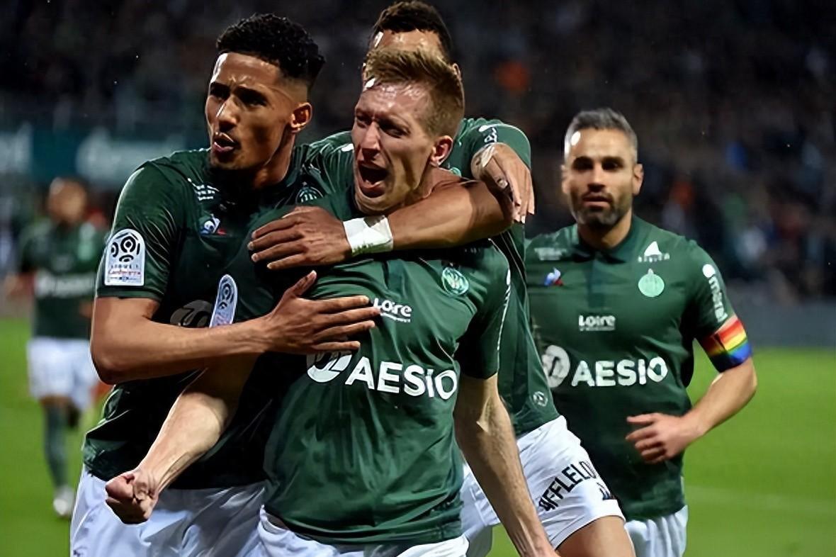 关于圣埃蒂安与摩纳哥将在比赛中展开激烈较量的信息