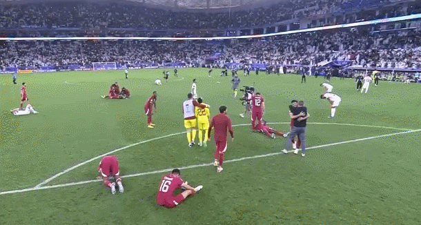 开云体育中国-包含荷兰队完美战果，球迷沸腾庆祝的词条