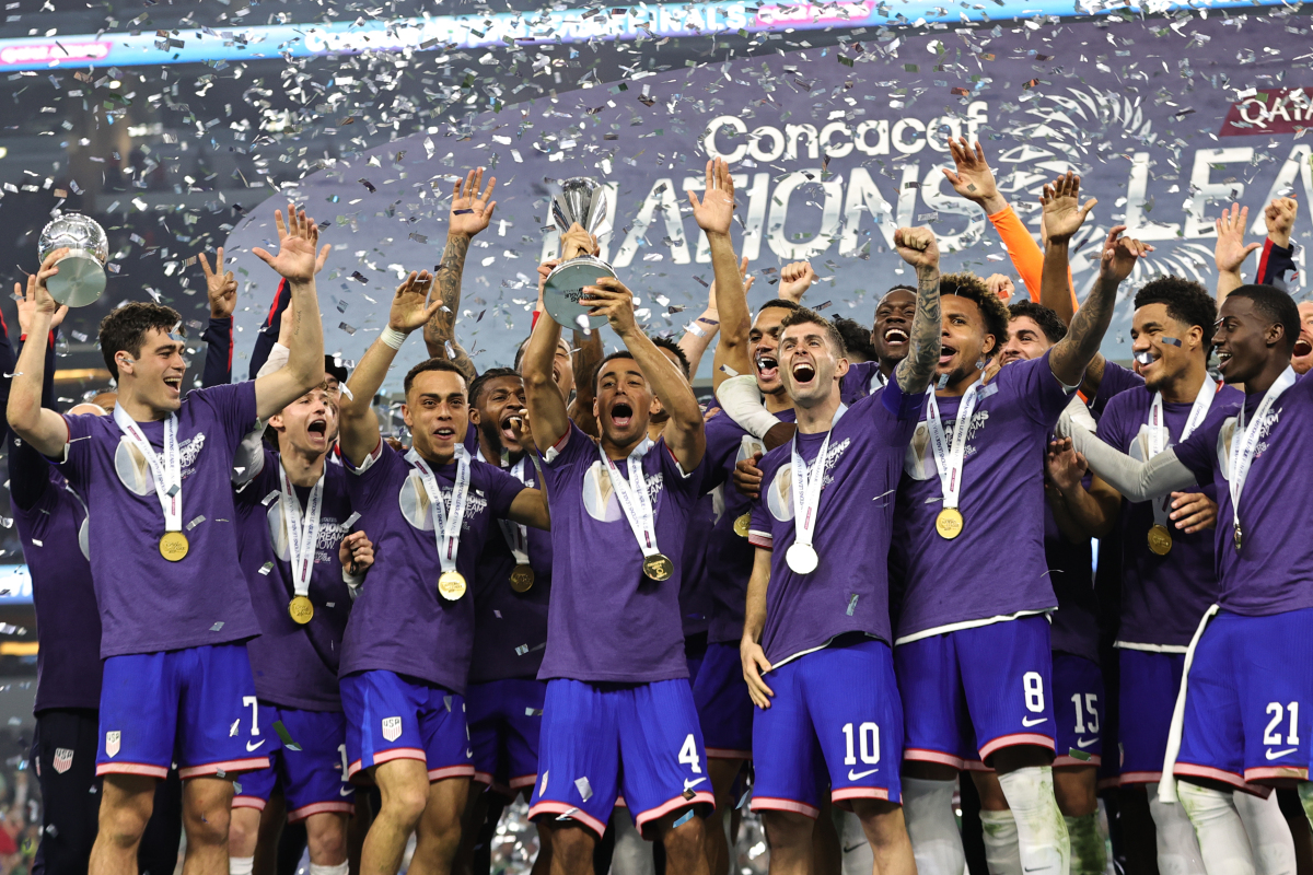 贝内文托主场逆转,击败恩波利 贝内文托主场逆转,击败恩波利