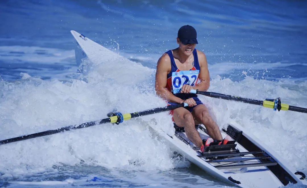 意大利选手获得赛艇项目冠军 意大利选手获得赛艇项目冠军