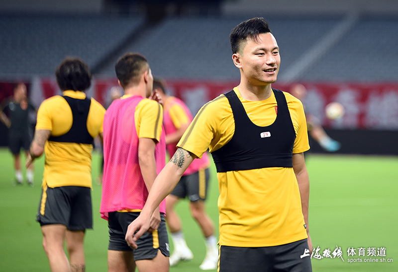 开云体育官网-上港热情攻势，士气高昂披荆斩棘的简单介绍