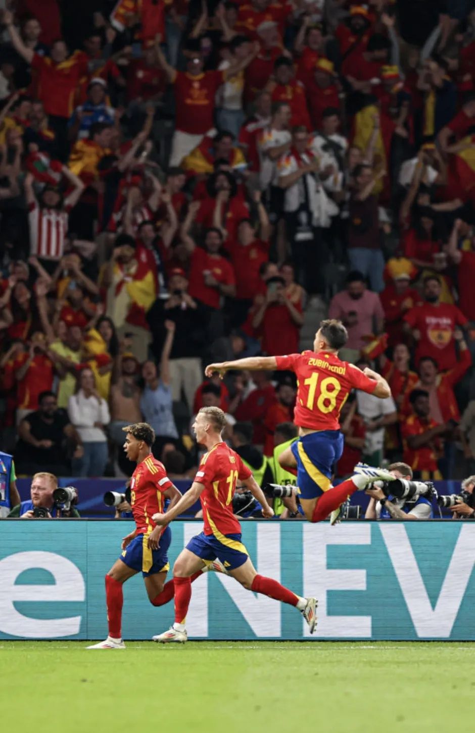 西班牙队欧洲赛区惊艳亮相，引发热议