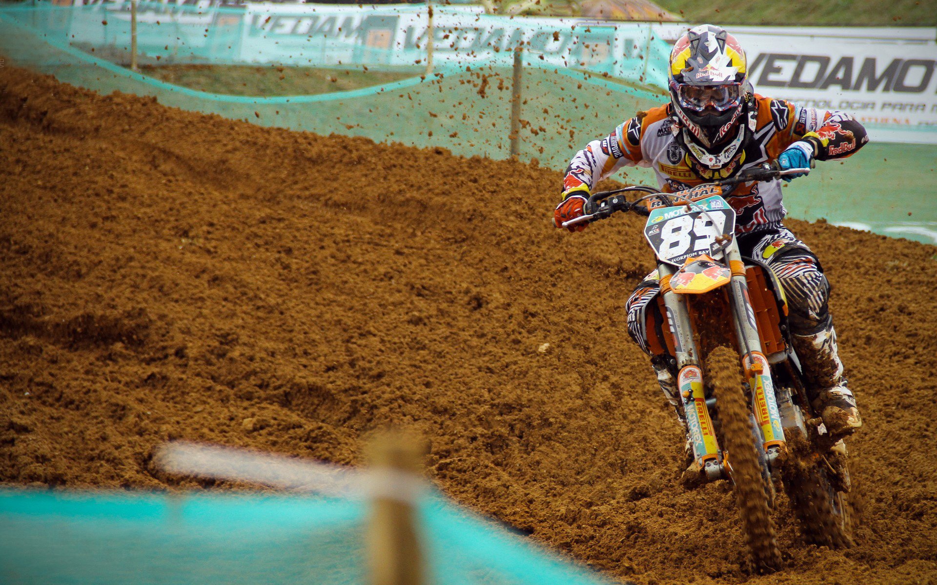 从尼日利亚血拼波兰，到欧冠半决赛的法比尼奥时刻，一位中场枢纽的统治力进化史