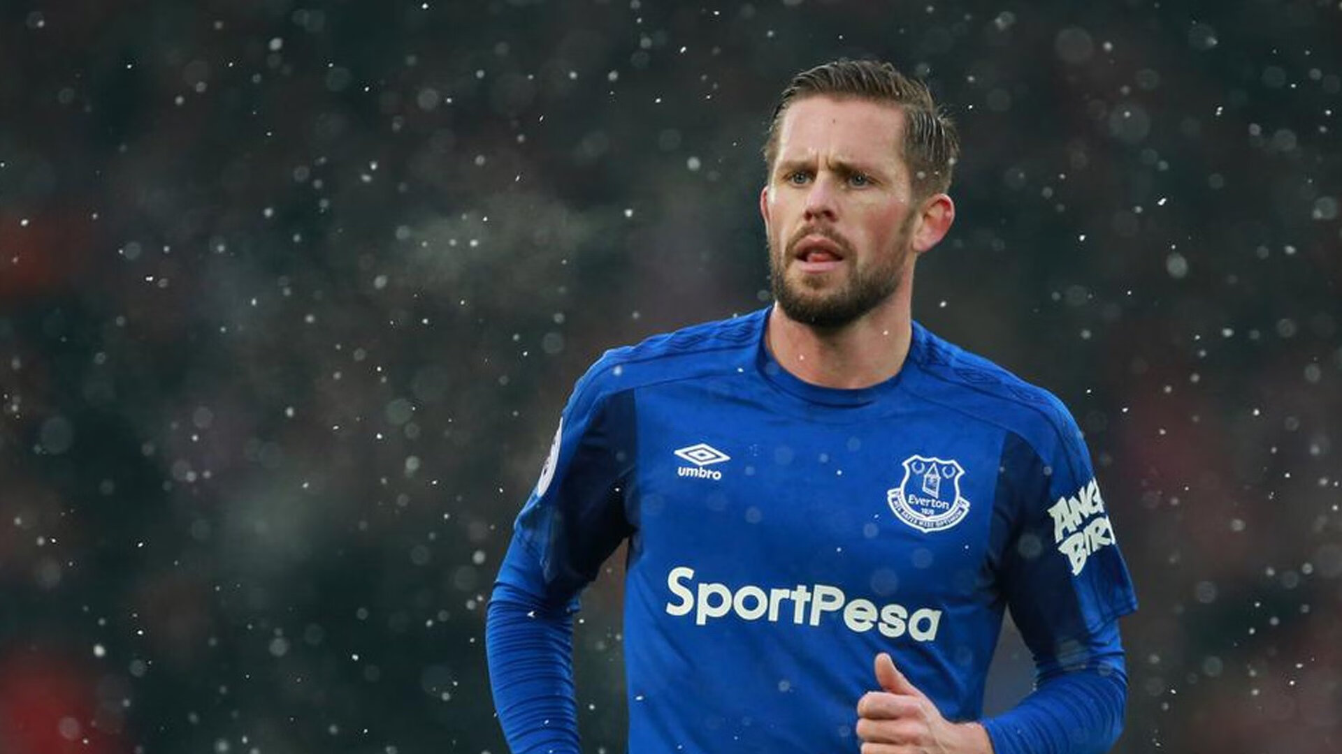 开云足球直播-西决生死战之夜，迪亚斯如何以一己之力主宰比赛走向